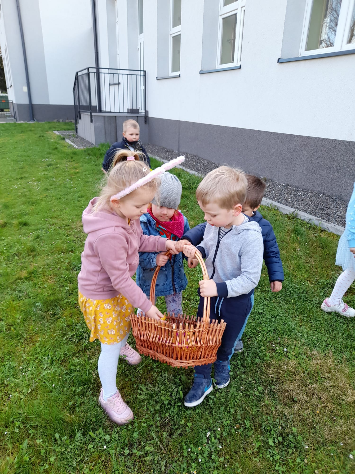 277767017 405224218028693 5546532681185897541 n